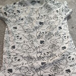 Kids Graphic Tee with Skull and Dice Design